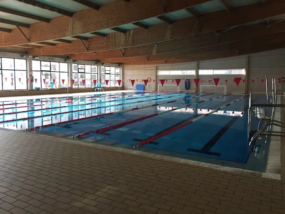 Piscina Climatizada Manel Estiarte - Guardamar del Segura
