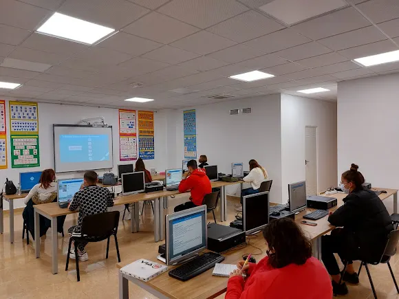 AUTOESCUELA VIA 16 - Pilar de la Horadada