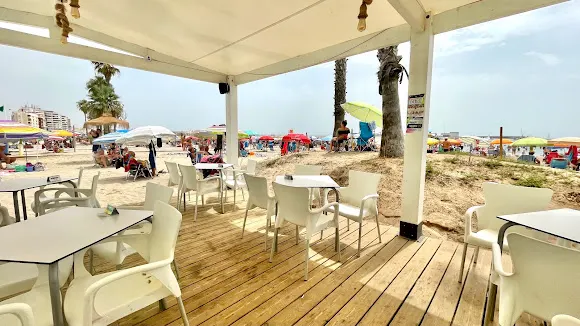 Náufragos Beach Club