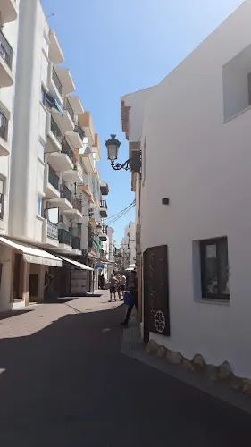 TU STREETWEAR MORAIRA - Teulada