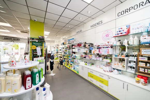 Ronda Sur Farmacia Ldo. Leandro T. Marcos Navarro