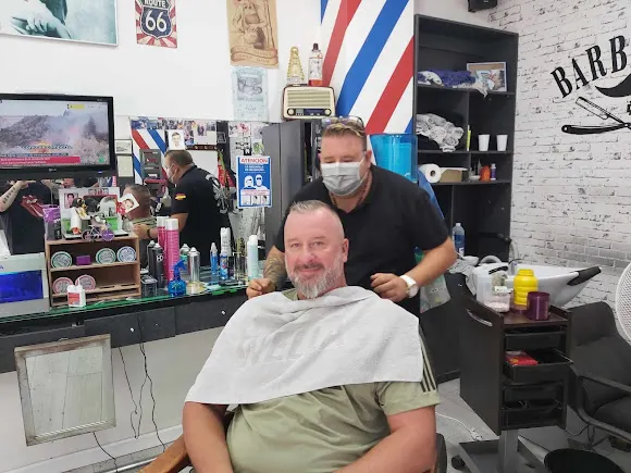 BARBERIA PELUQUERIA INFANTIL Y DE ADULTOS RAFAELSERRANO