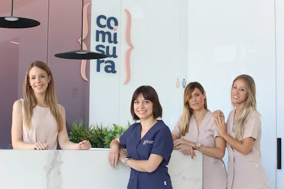 Clínica Dental Comisura - Elda