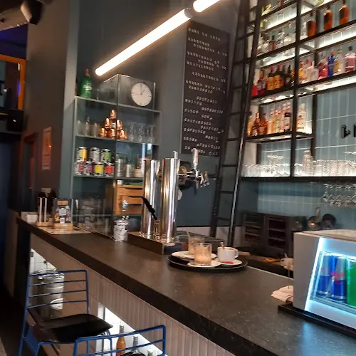 Linea7 Coffee Bar & Cocktail