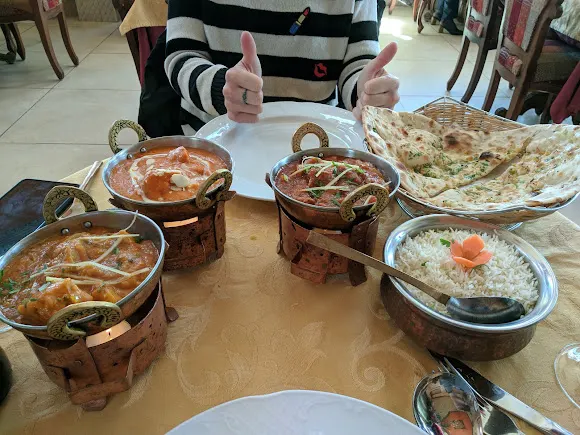Taj Mahal Indian Restaurant Take Away - Benijofar