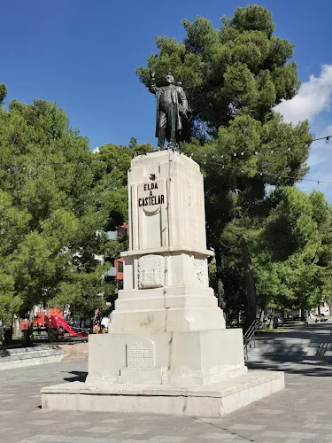 Monumento a Emilio Castelar - Elda