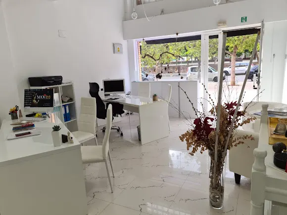 MOI 3 & 3 HOME BOUTIQUE