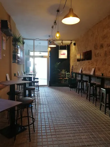 El Petroli - Art i Cafè - - Alcoy