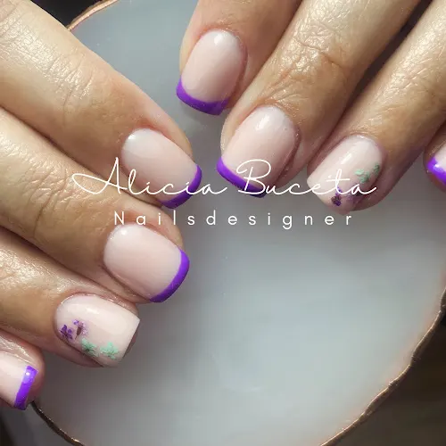 Alicia Buceta nailsdesigner
