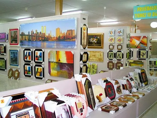 Tienda de cuadros en Alicante Polapa Studios - Alicante