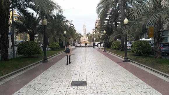 Paseo Central de Federico Soto - Alicante