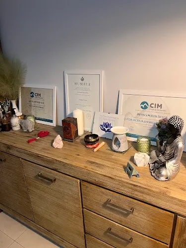 Ana Paula Quiromasajista | Maderoterapia | Reiki Usui | Drenaje Linfático | Pré e Post Operatório | Para mujeres - Alicante