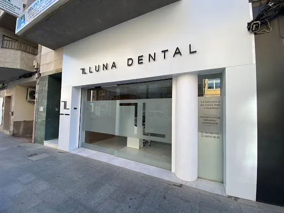 Dentistas Clínica Dental LLuna Dental | Guardamar