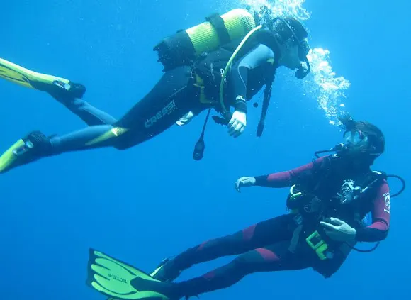 Diving Stones