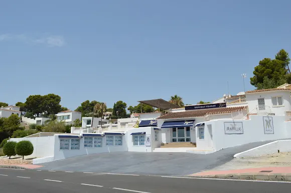 Max Villas
