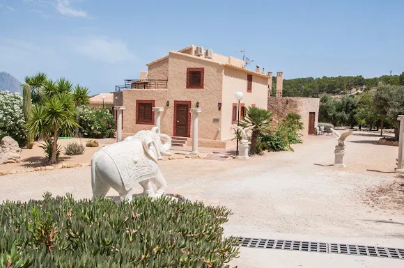 Finca El Almendral - Relleu