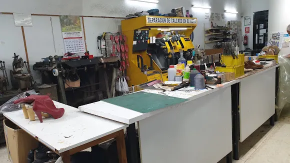 José Ferrández - Taller de Zapateria - Alicante