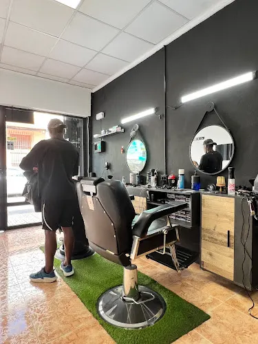 Latín Barber King