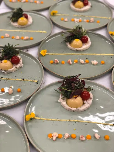 Roeland Fine Food and Wine