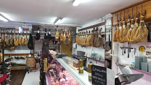 Charcutería Quesería Santi