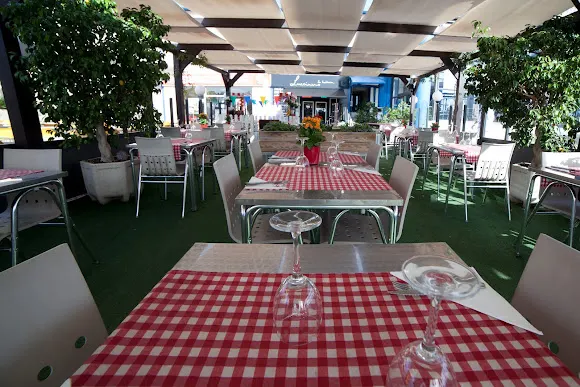 Lucciano La Trattoria - Centro Comercial - Finestrat
