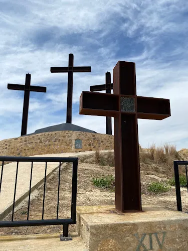 Monte Calvario y las tres cruces