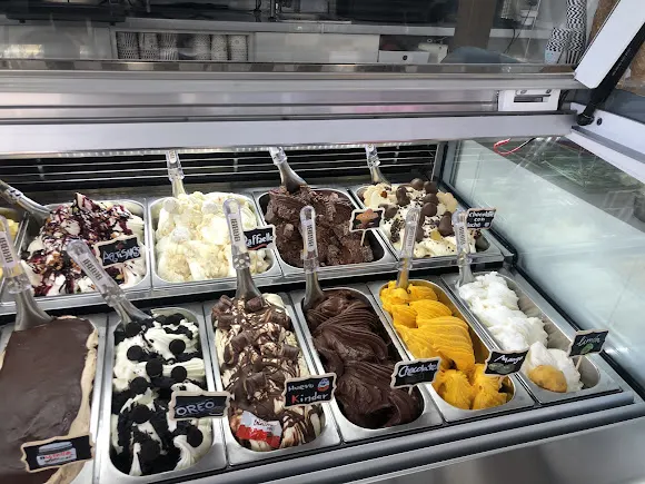 Artisans Gelateria