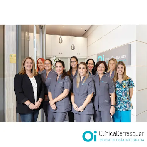 Clínica Dental Mª Paz Carrasquer - Odontología Integrada