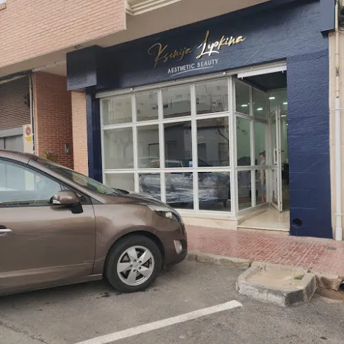 Crysler salon