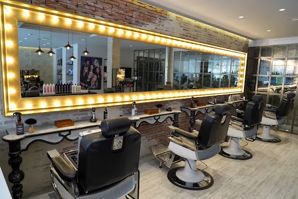 Status Hairdressing - Jávea