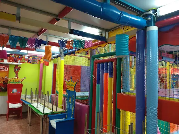Parque infantil LA BOMBA "Cafetería" - San Vicente del Raspeig