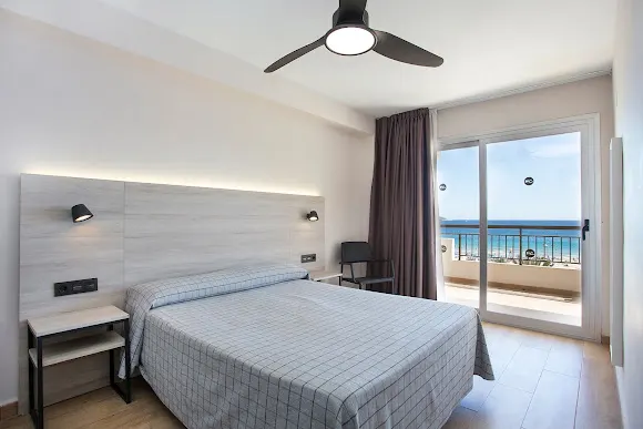 Apartamentos Odysea by Valentia