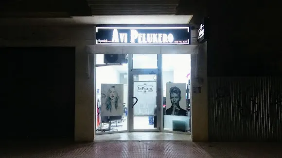 Avi Pelukero