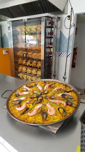 Asador de Pollos Fénix