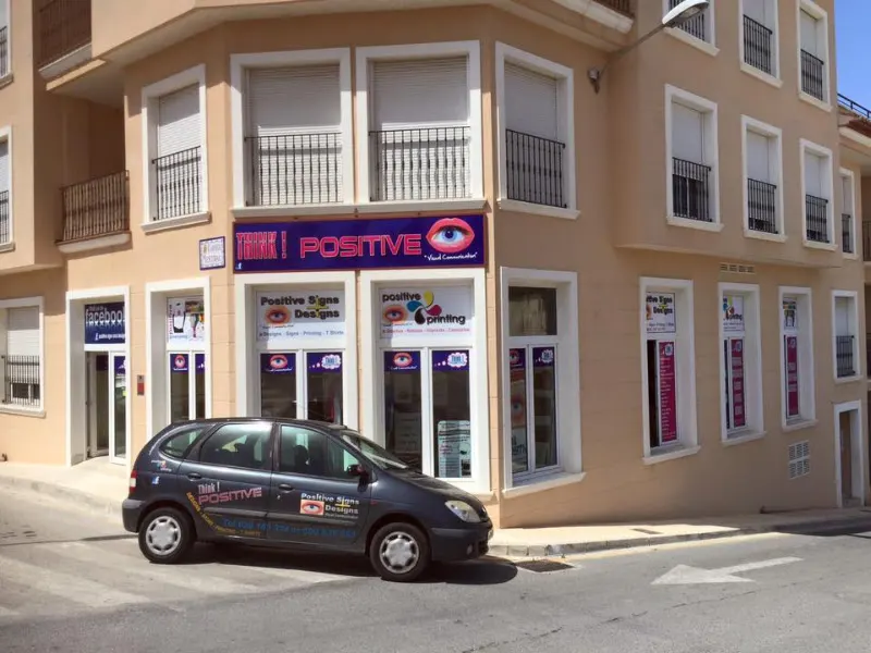 Positive signs and designs - Impresora digital en Benitachell/Poble Nou de Benitatxell (el)