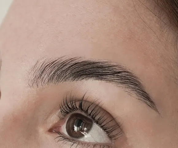 R-STUDIO | Cejas con Hilo - laminado de cejas - lifting de pestañas - micropigmentación de labios. - Alicante