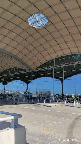 Parking Express Salidas – Aeropuerto de Alicante-Elche Miguel Hernández (ALC) - Alicante
