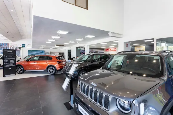 Fiat, Jeep & Abarth Moll Motor Denia - Denia