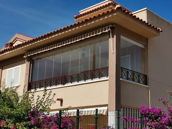 IQ Glass Curtains - IQ Windows & Doors