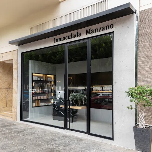 INMACULADA MANZANO BEAUTY CARE