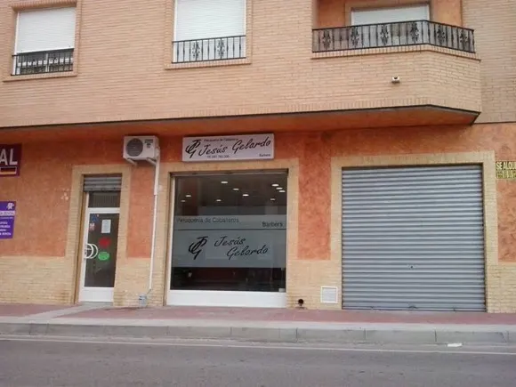 Peluquería (Barbershop), Jesús Gelardo