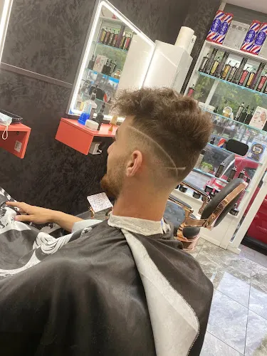 Barbero YASSIN - Alicante