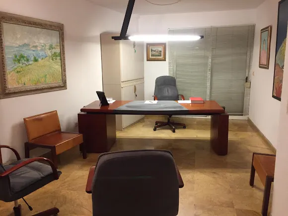 Clínica dermatológica Dr. Adrián Lloret Cano - Villajoyosa