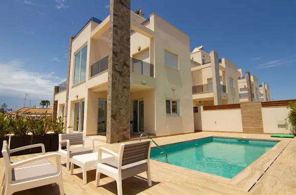 MedCasa Mediterranean Homes, Ihr deutscher Immobilienmakler an der Costa Blanca-Alicante seit 1999! - Formentera del Segura