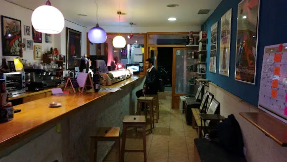 Freaks Arts Bar