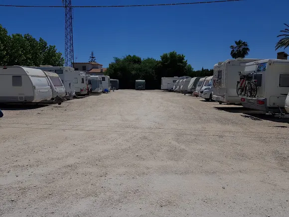 Parking de Caravanas Trotamundos - Alicante