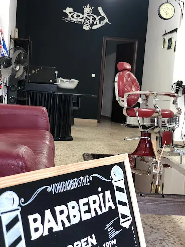Yony Barber Style