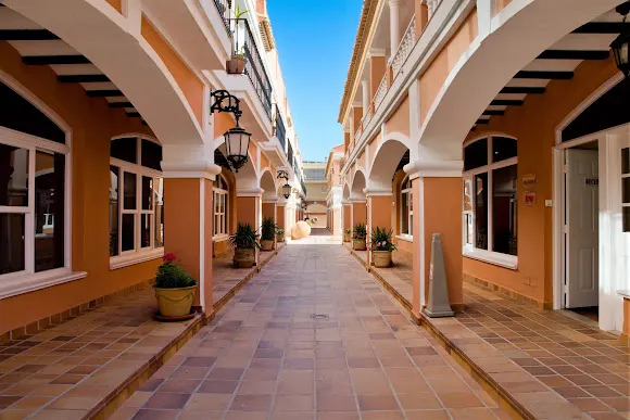 Hotel Apartamentos Lloyds Beach Club - Torrevieja