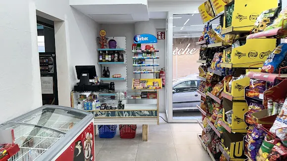Cafeteria y Supermercado 24 Horas Mar Azul - Torrevieja