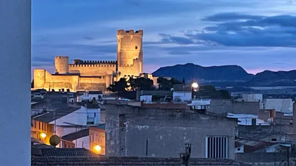 Apartamentos "El oso y el madroño" - Villena